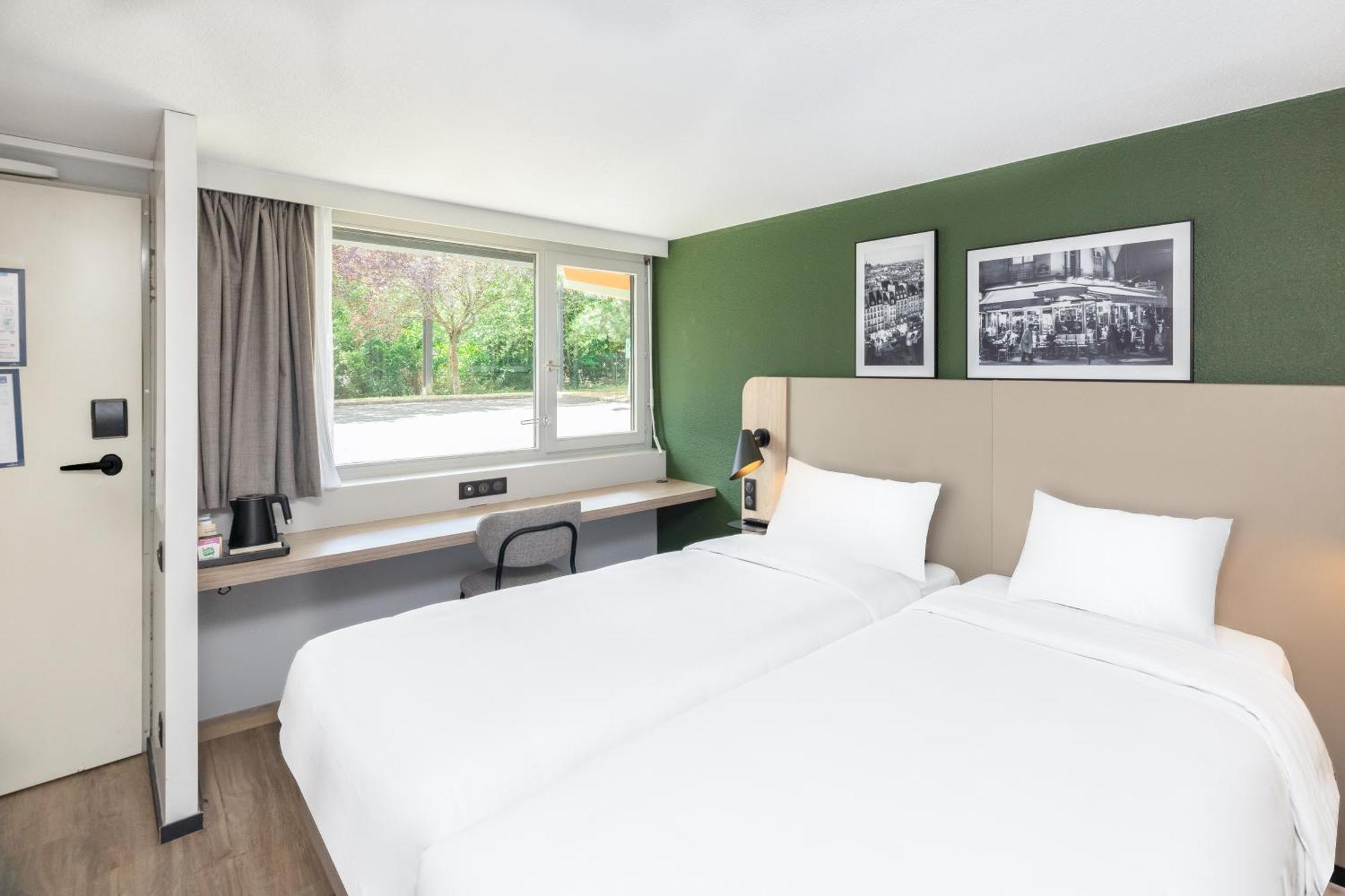 Campanile Montpellier Est Le Millenaire Hotel Luaran gambar